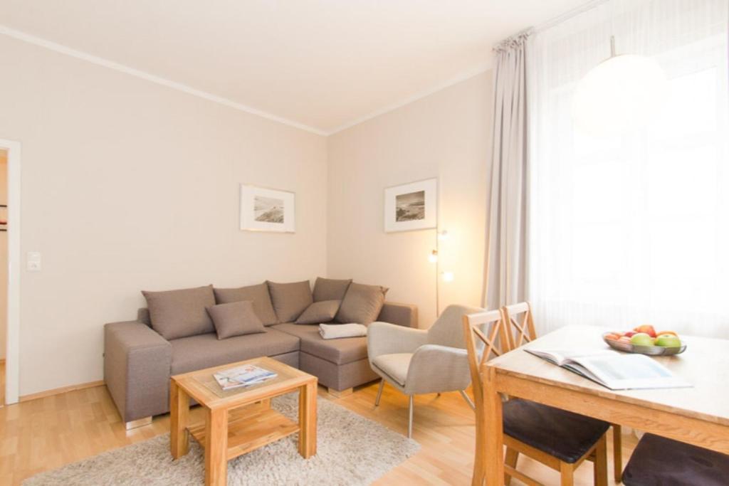 2 Seglerkoje * Rostock